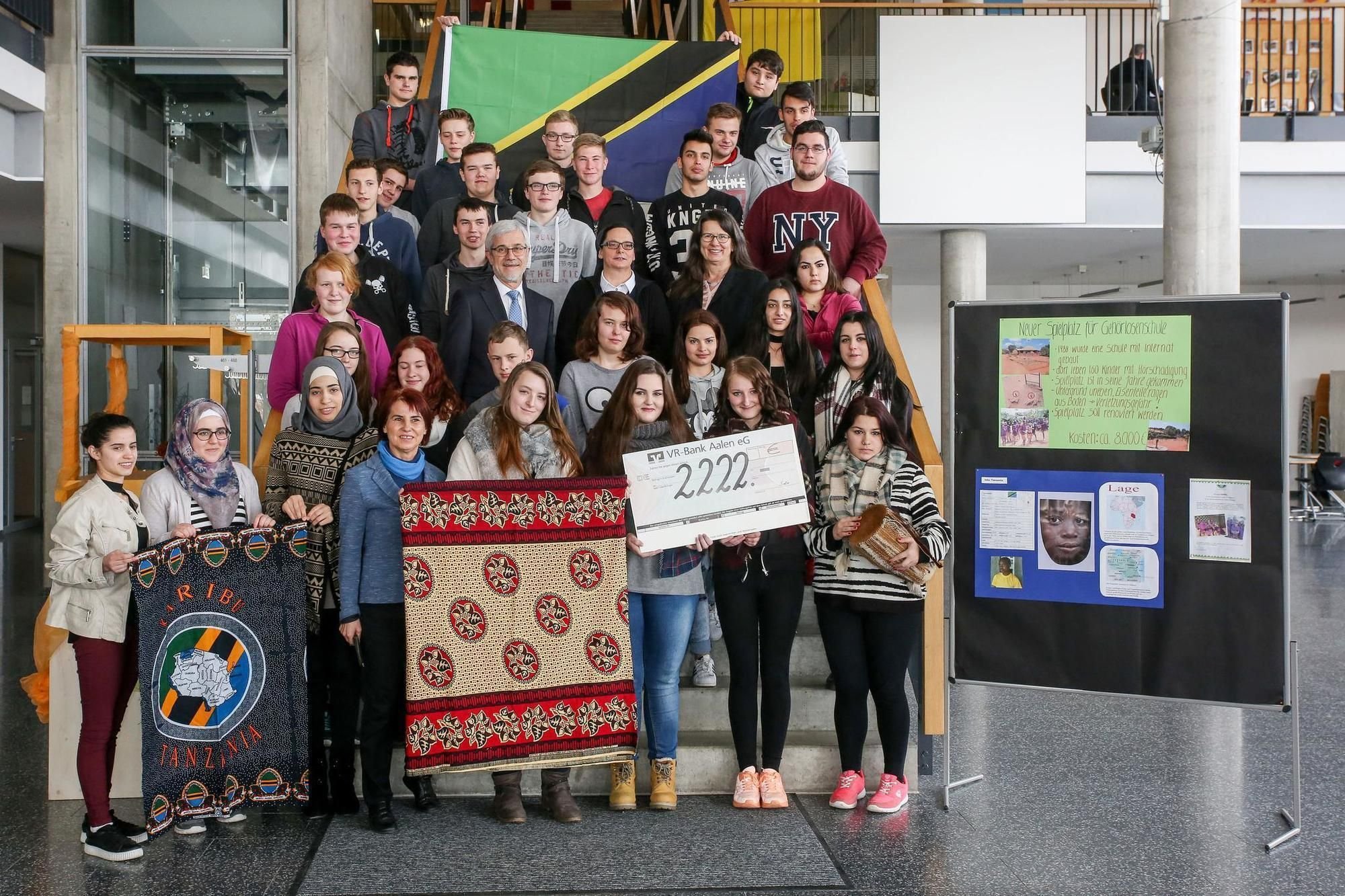 2222 Euro für Patenschule in Tansania