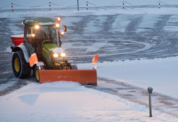 Schneefälle sorgen für viele Unfälle auf Autobahnen