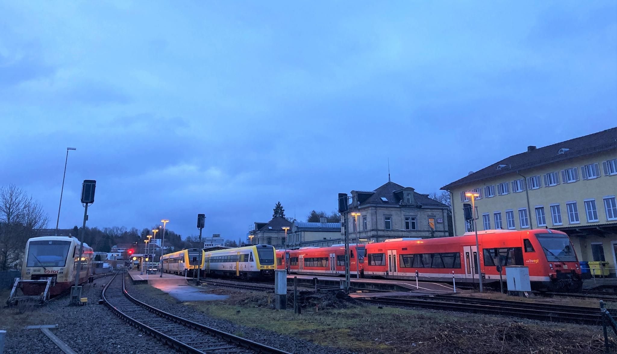 Sigmaringen J Hriger Onaniert Im Zug Vor Jungen Frauen