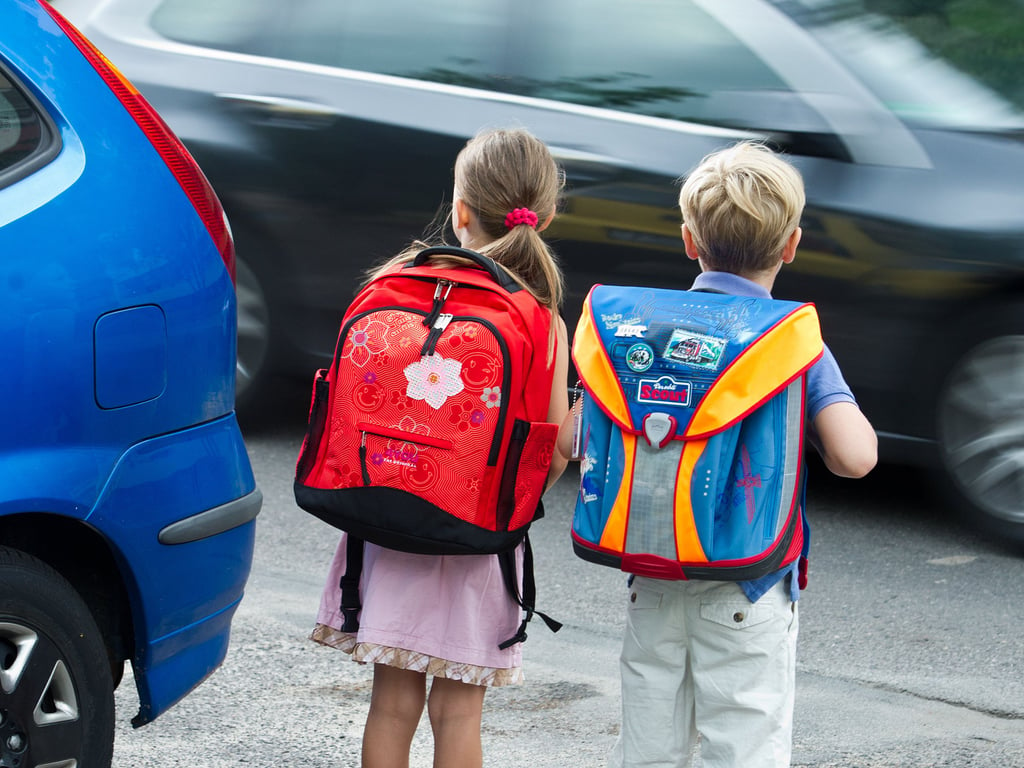 Kind auf Schulweg von Auto erfasst