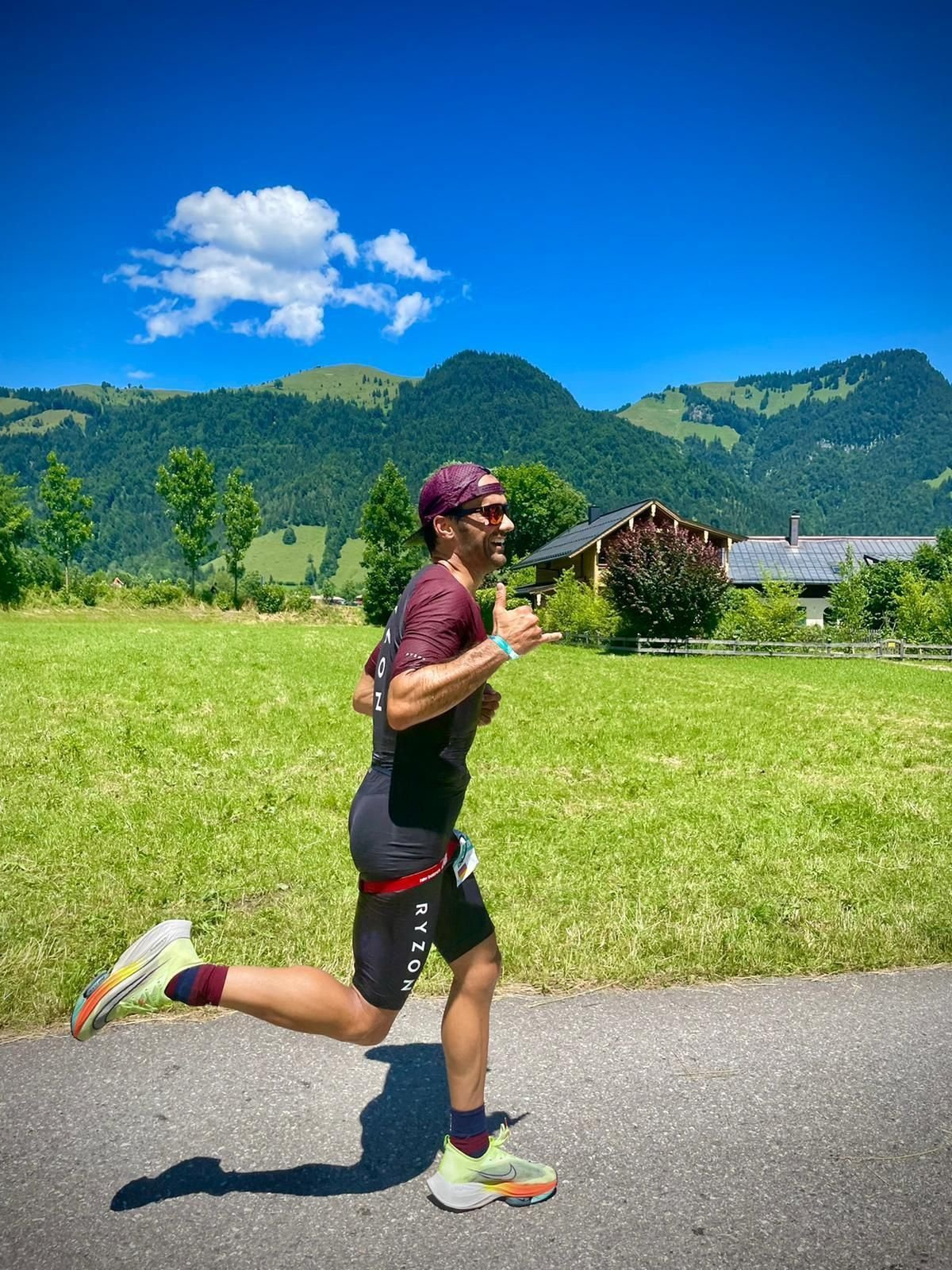 Fabian Rupp gewinnt den Triathlon am Walchsee