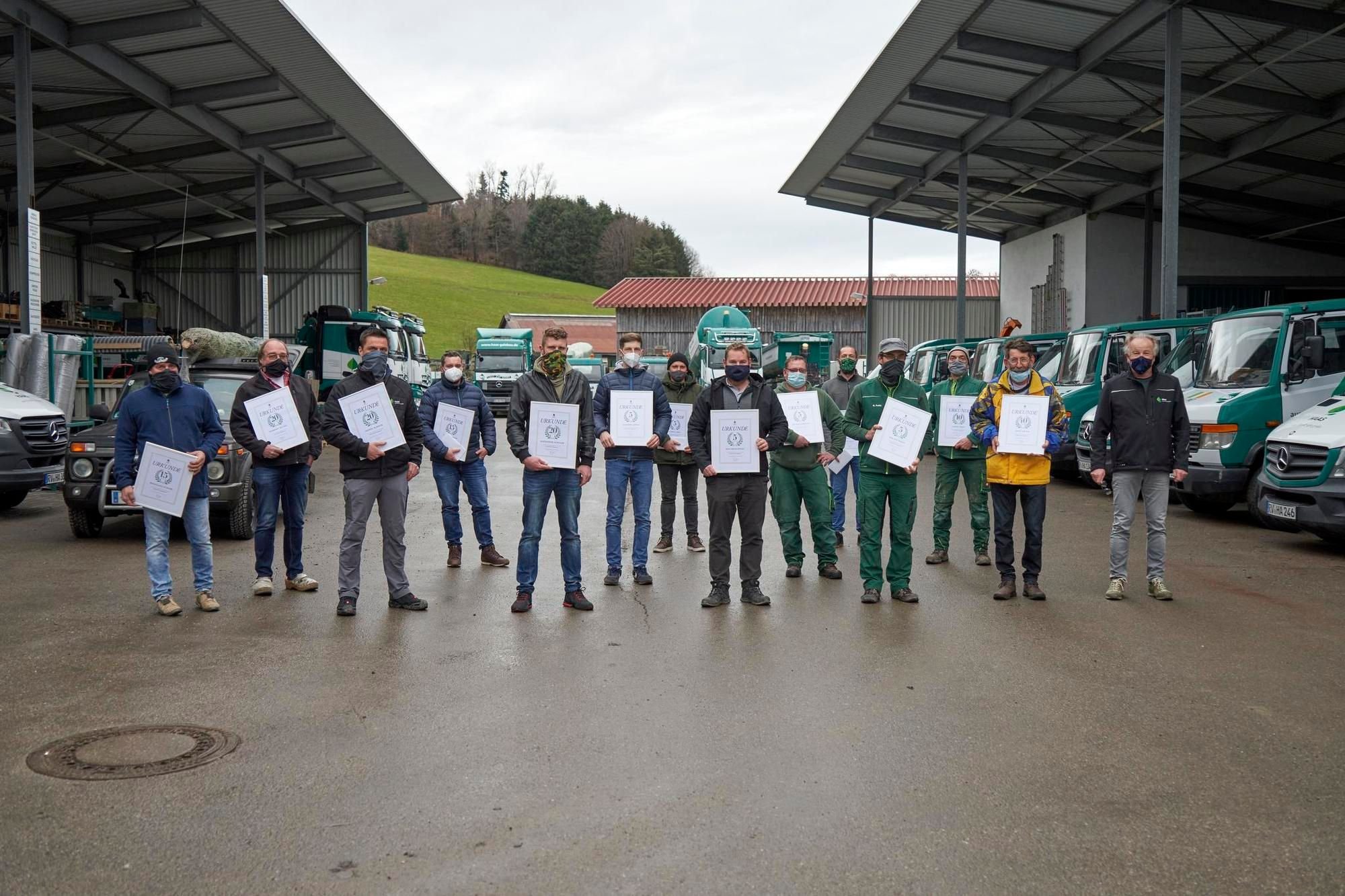 Haas ehrt langjährige Mitarbeiter