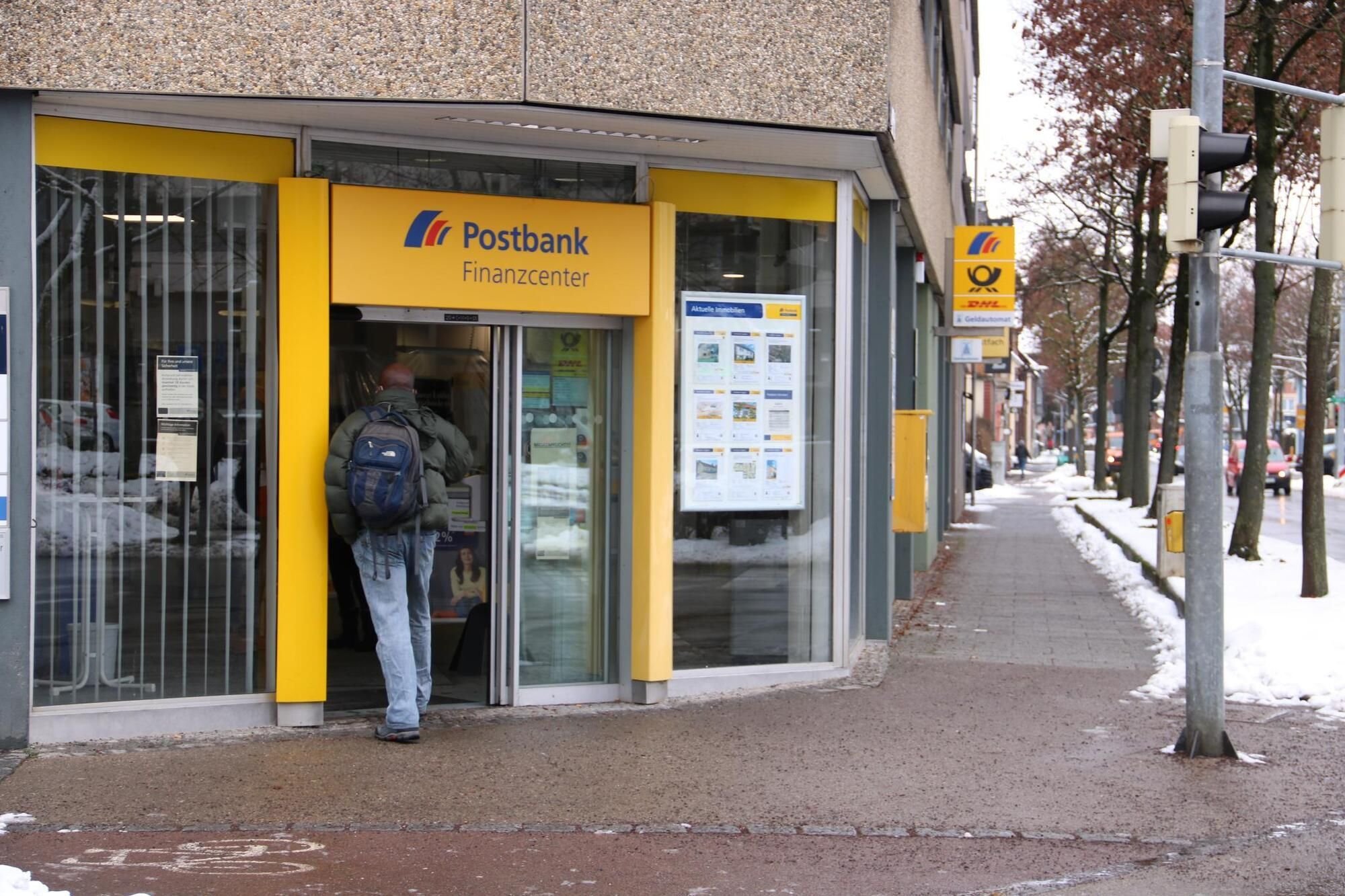 Alles nur Gerüchte: Postbankfiliale in der Friedrichstraße bleibt erhalten