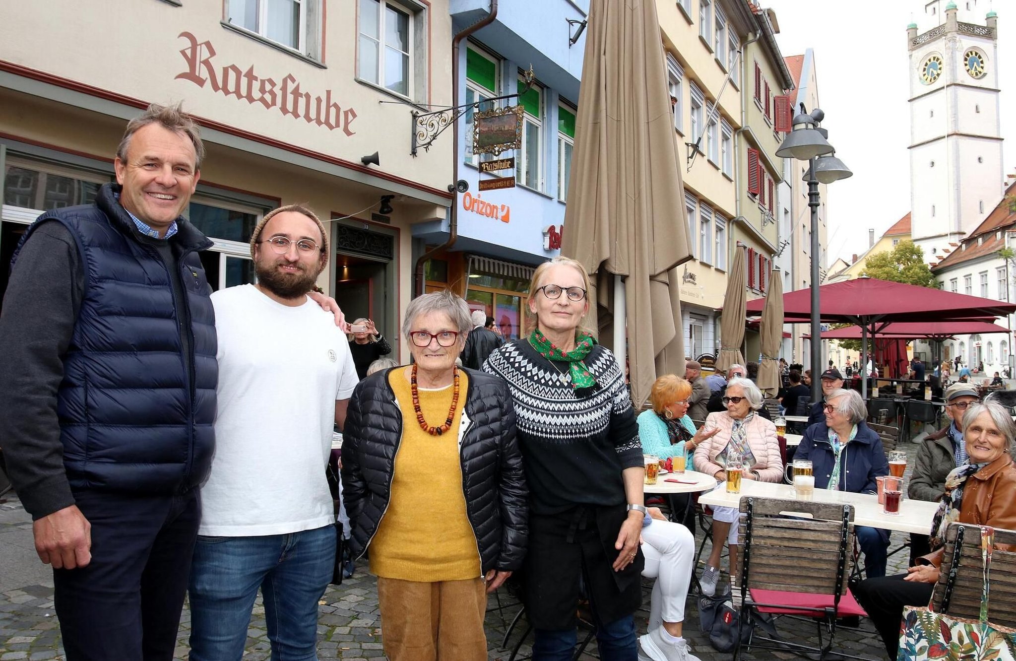 Drei Generationen feiern 100 Jahre Ratsstube in Ravensburg
