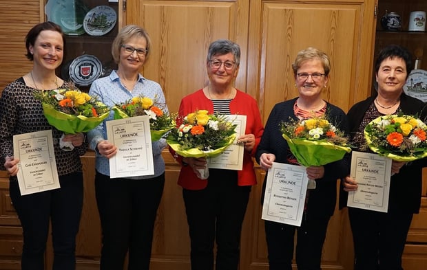 Gesangverein Dankoltsweiler verleiht goldene Ehrennadel an Irmgard Gärtner