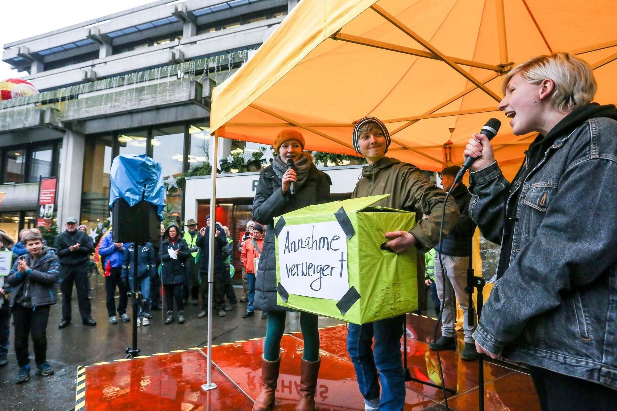 Aktivisten Von Fridays For Future Wünschen Sich Stärkeres Klimabewusstsein