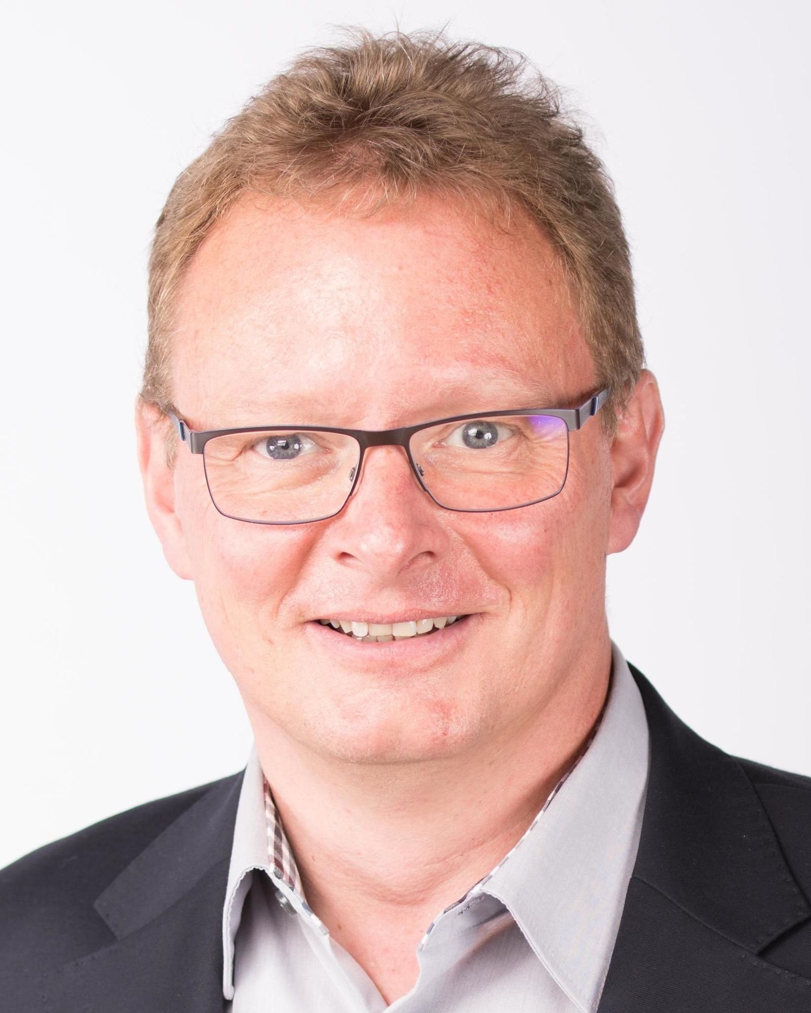 Neuer Leiter für FritzErlerSchule