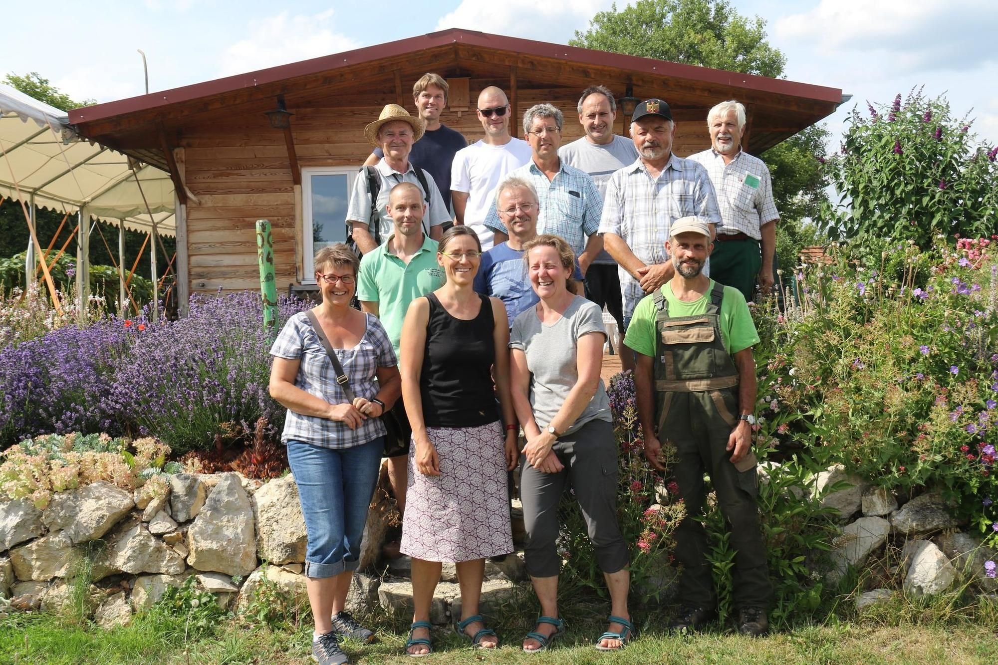 Gärtner lassen sich zu GartenbauProfis ausbilden