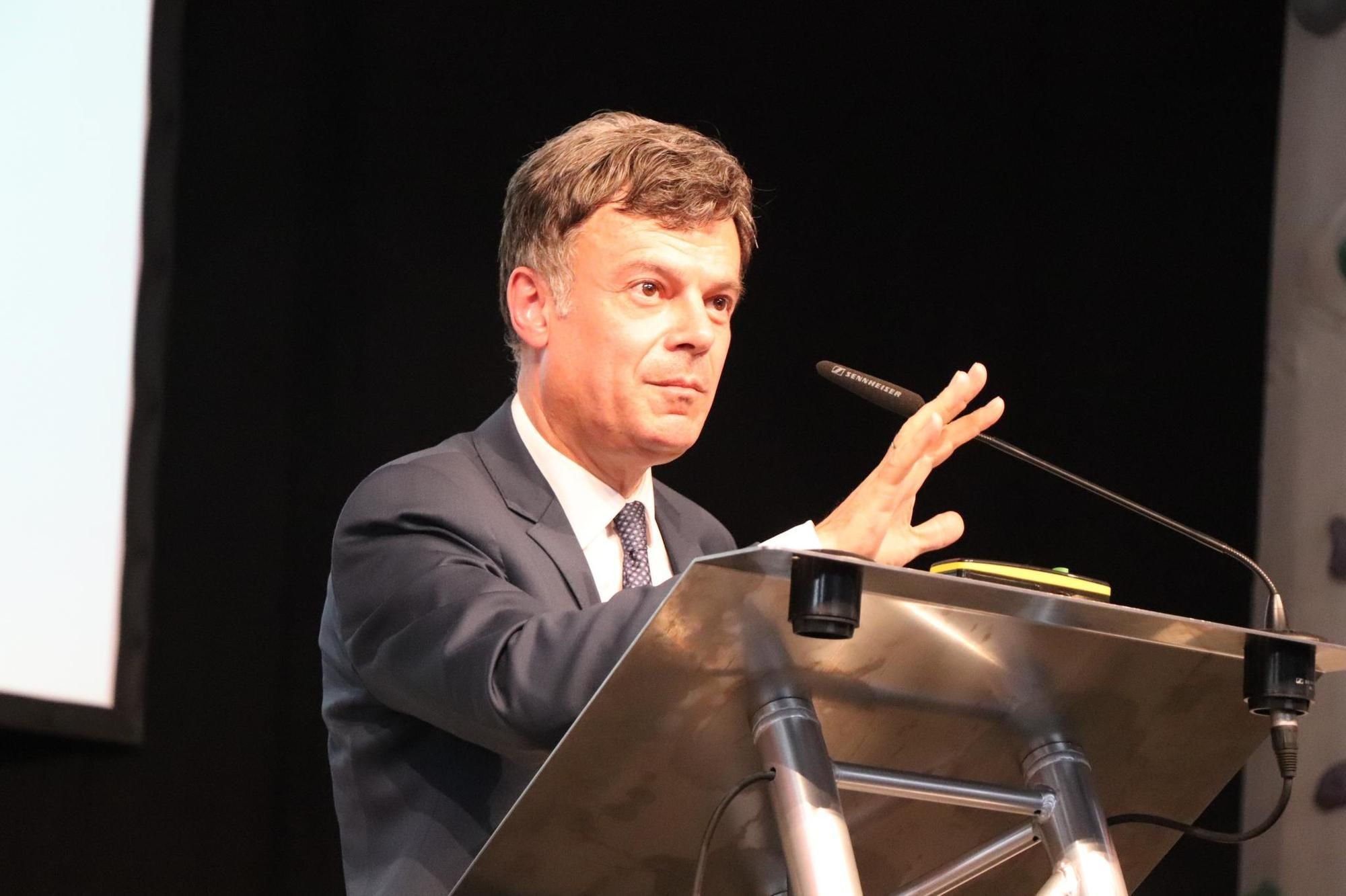 Professor Giovanni Maio unterzeichnet Appell für humanere Medizin
