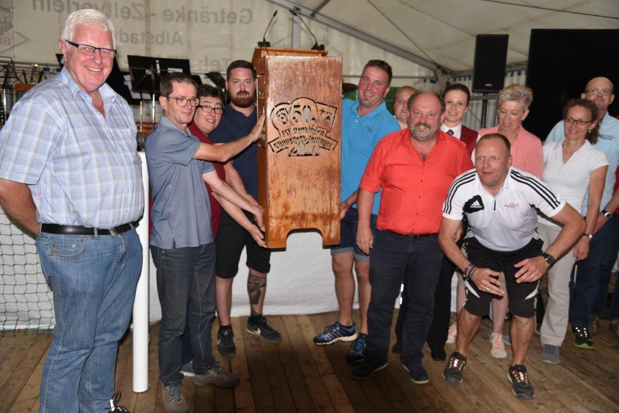 Ehrungen für die „wahren Helden“