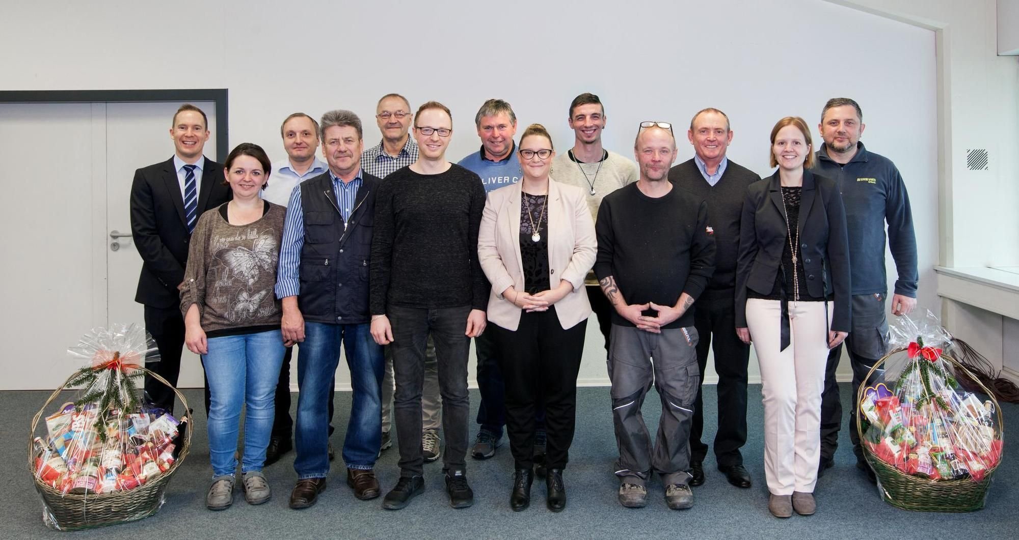 Firma Wölfle ehrt 16 langjährige Mitarbeiter