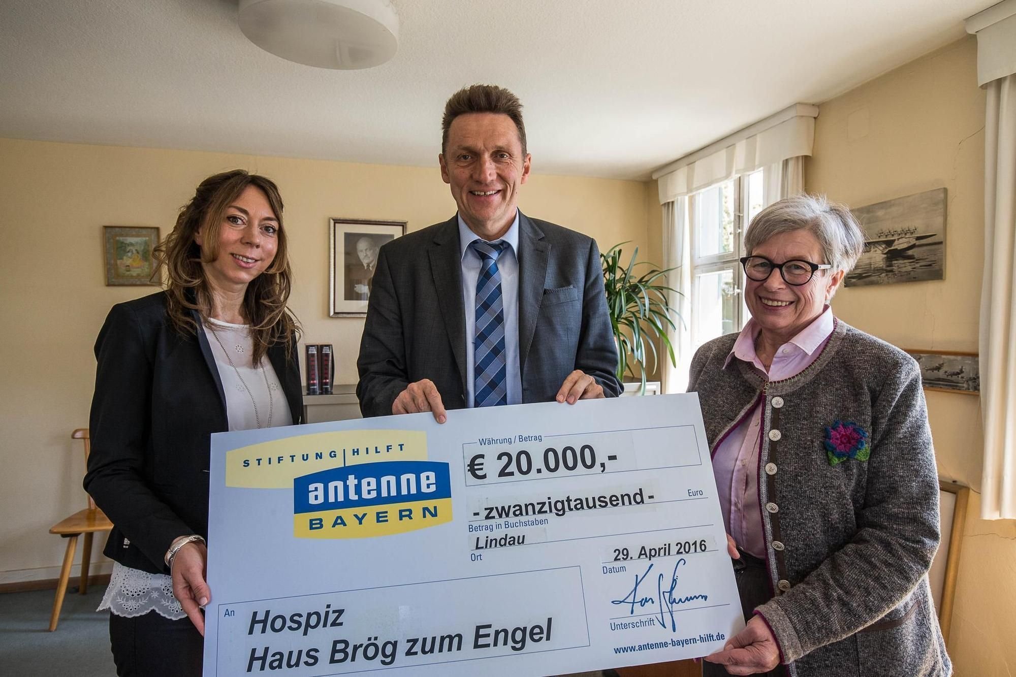 Antenne Bayern spendet 20 000 Euro ans Lindauer Hospiz