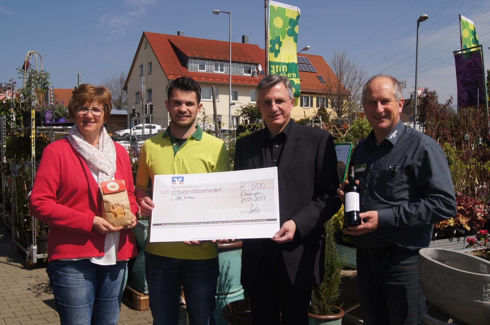 1700 Euro für Kirchengemeinde Sankt Vitus