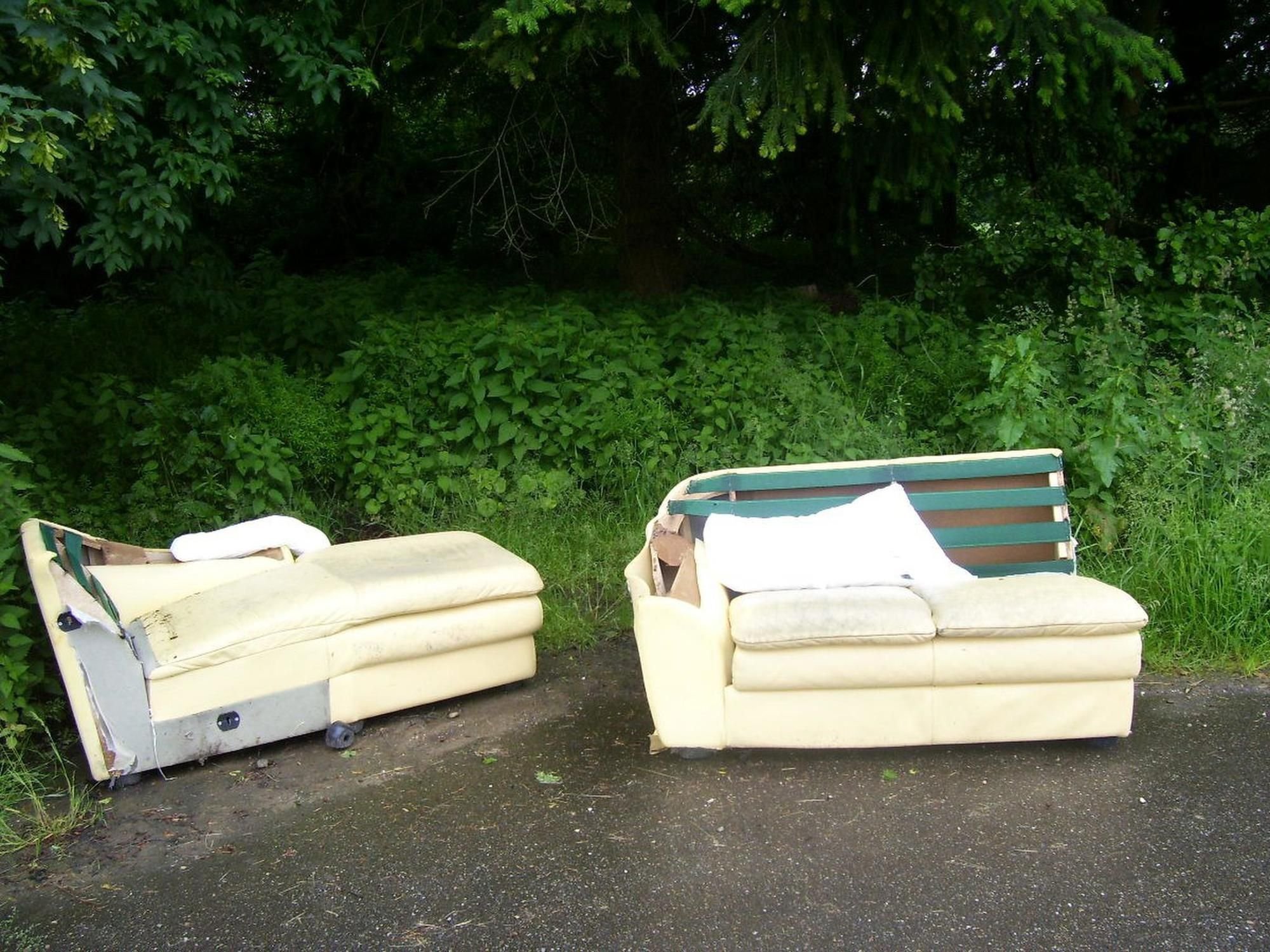 Dreiste Umweltsünder Sofas