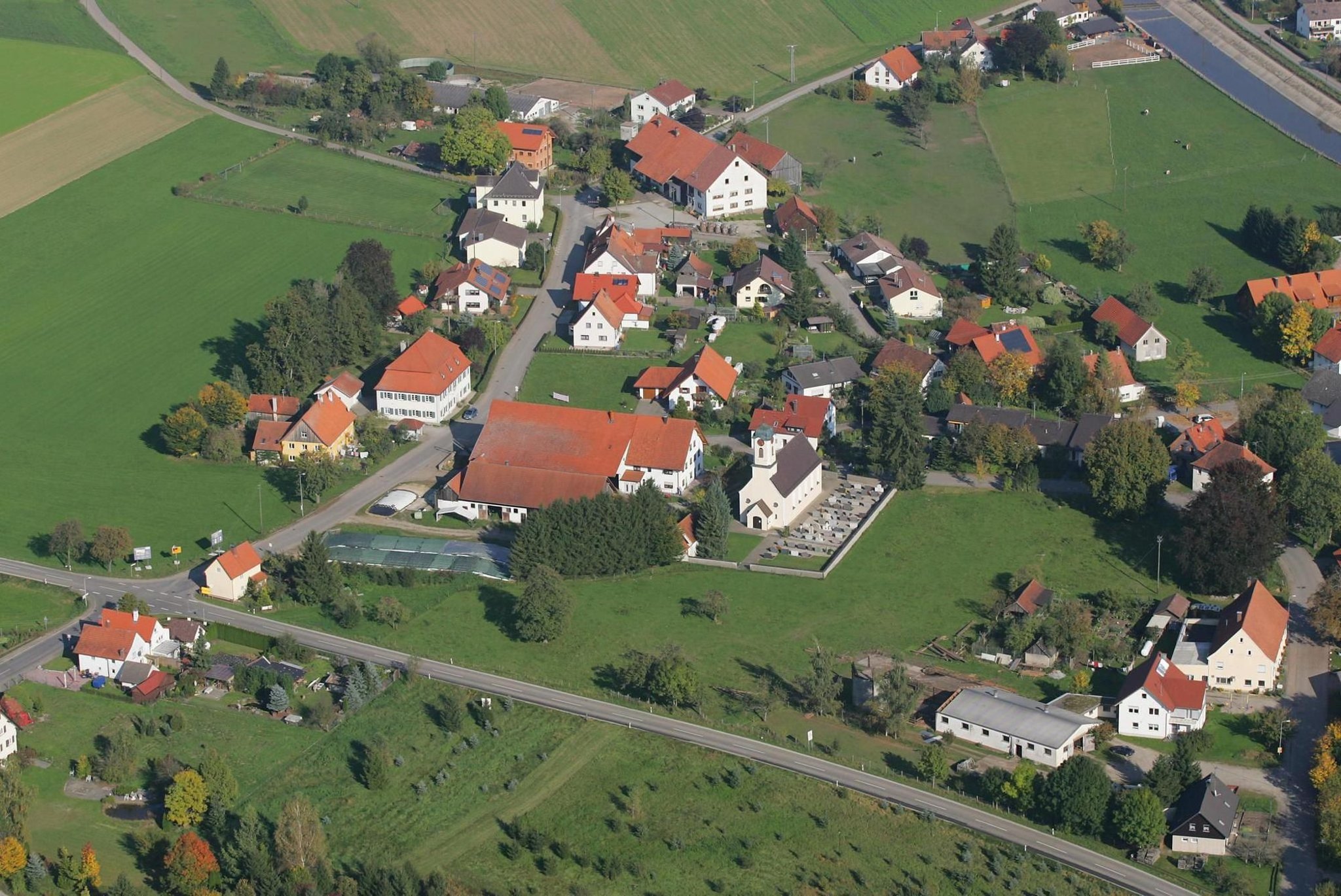 Räte sprechen über Bahnübergänge