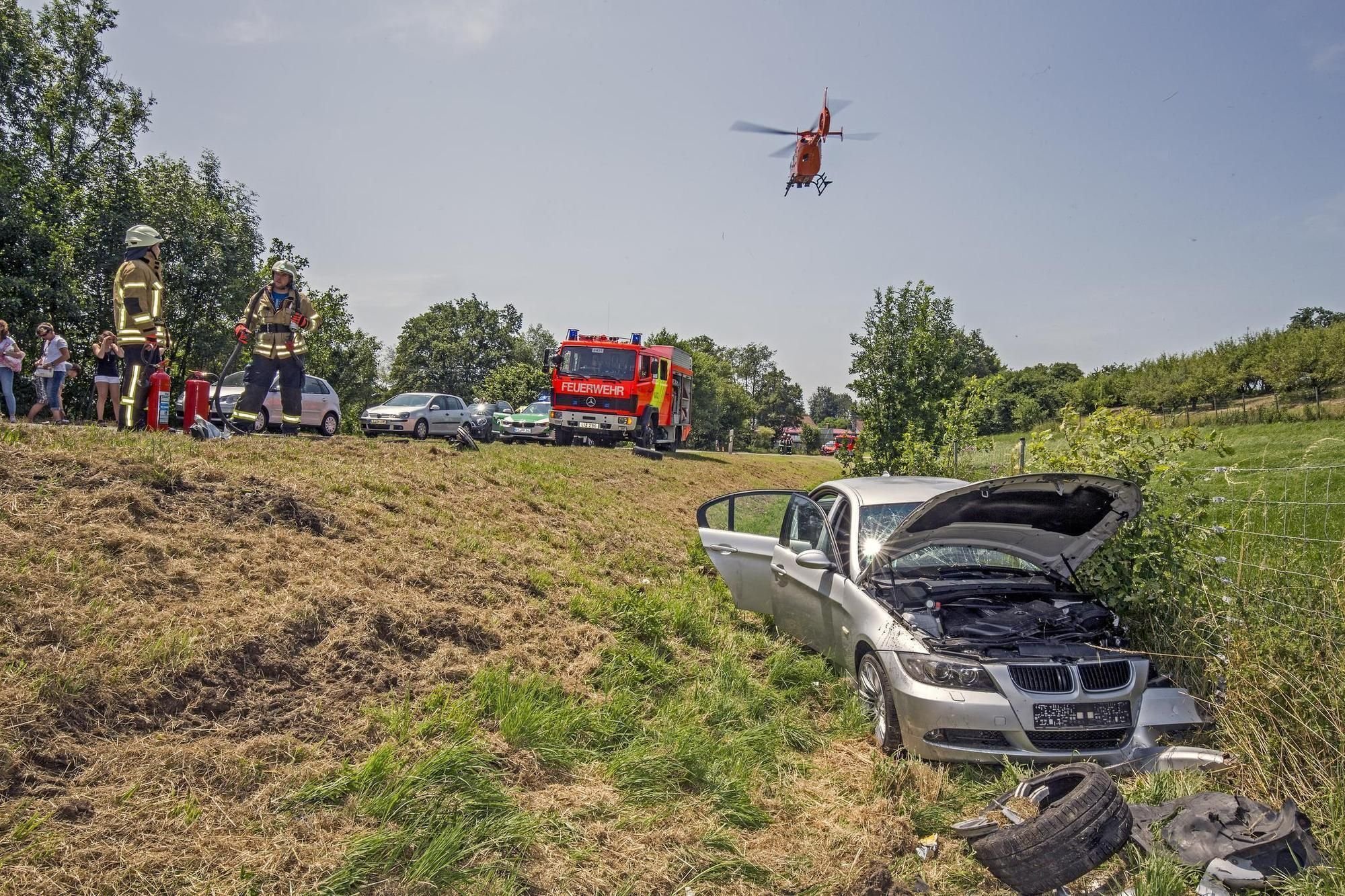 B31 Nach Schwerem Unfall Zwei Stunden Gesperrt