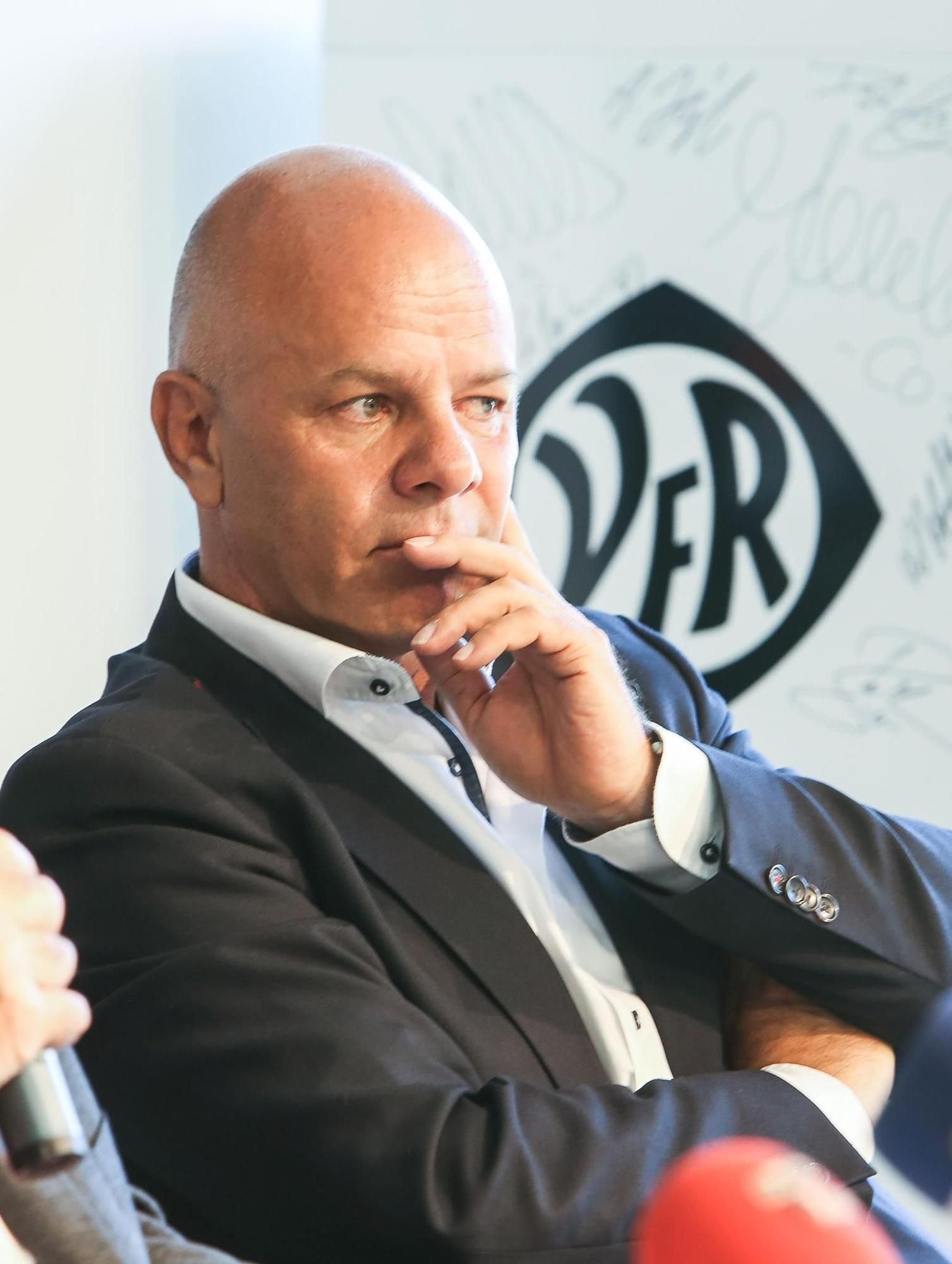 Burkhardt nun an der Spitze