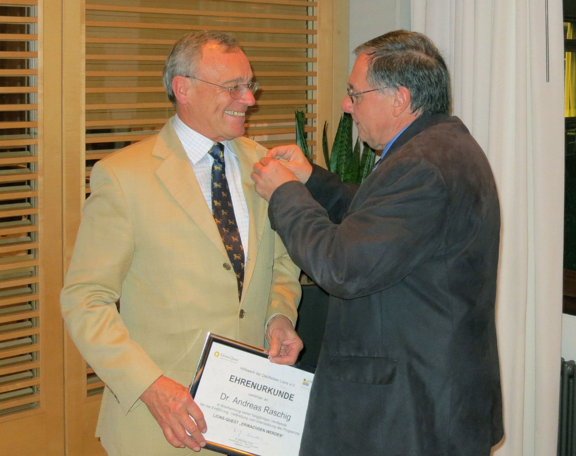 Andreas Raschig vom Lions Club für Engagement geehrt