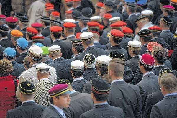 Image with id: KqFco9rH-zba