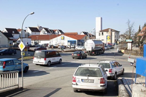 „Innerstädtische Entlastungsstraße“ Ab Montag geht’s an die Kreuzung