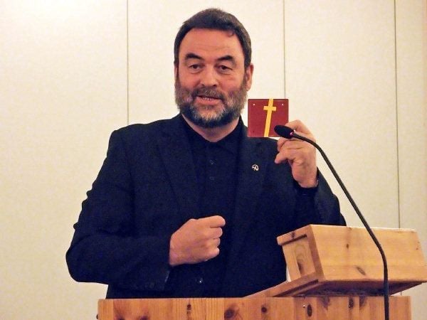 Pfarrer Rudolf Hagmann spricht von Krise und Segen der Kirche
