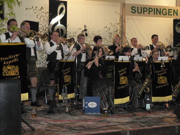 Trachtenkapelle Schießen für tolle Stimmung