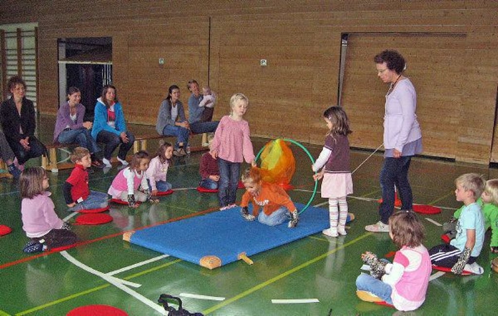 Mit Singen, Bewegen und Sprechen die Sinne schärfen