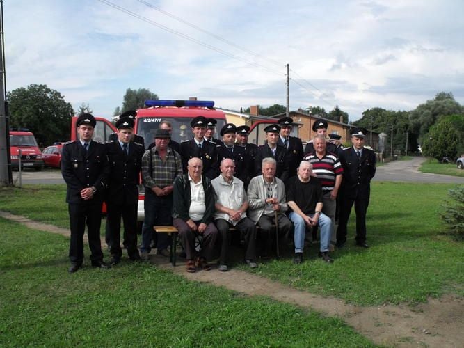 Kameraden kämpfen um Eigenständigkeit