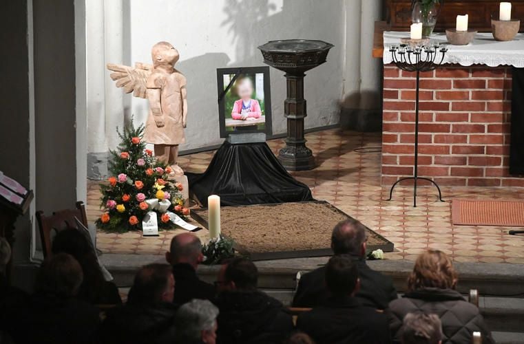 Mutter der getöteten Leonie (6) erneut vor Gericht