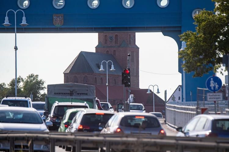 Bauarbeiten an Usedom-Brücke legen Wolgast lahm