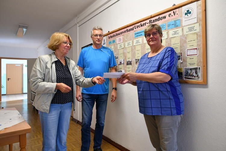 Tafel will die Spende für Fahrzeuge und Kühltechnik nutzen