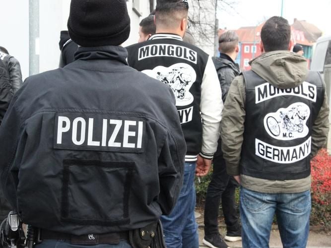 Innenminister verbietet weitere Rockersymbole in MV