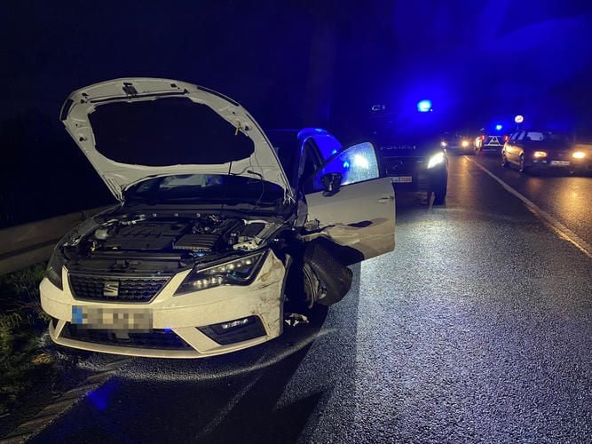 Zwei Verletzte Nach Schwerem Unfall Auf B96 Bei Neustrelitz