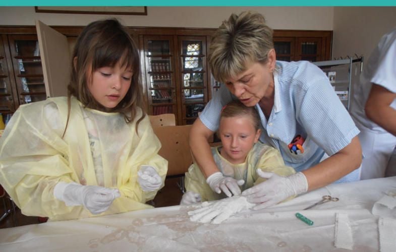 Lebensretter von Morgen: Das "Erste Hilfe im Kindergarten" Ausmalprojekt