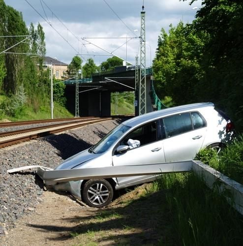 Gleisbett-Unfall Geht Glimpflich Aus