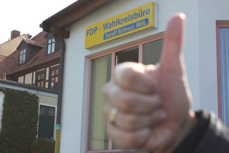 FDPMann Schnur bleibt nun doch in der Politik