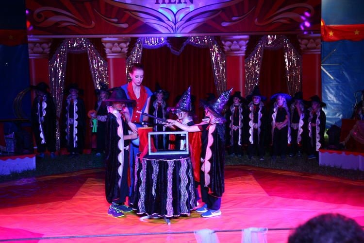 Grimm-Schüler machen mächtig Zirkus