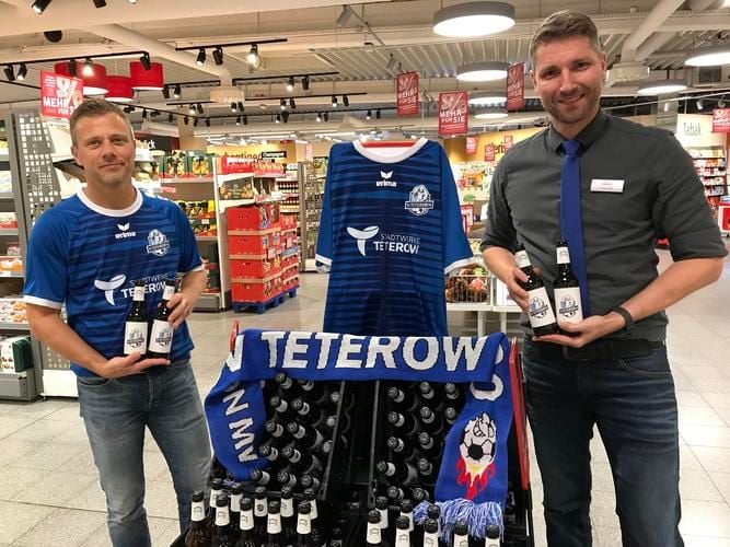 Bier-Edition unterstützt Fußballer in Teterow