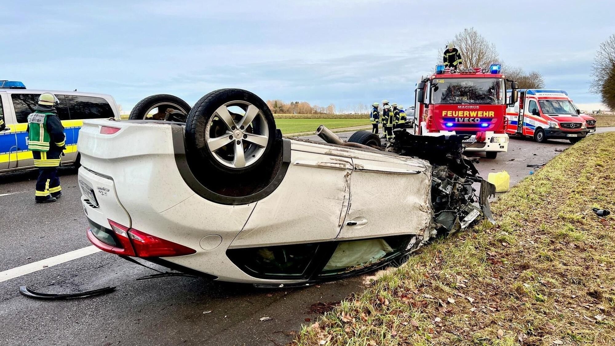 Sportwagen überholt Kolonne: Sieben Verletzte Bei Unfall Auf Der B312