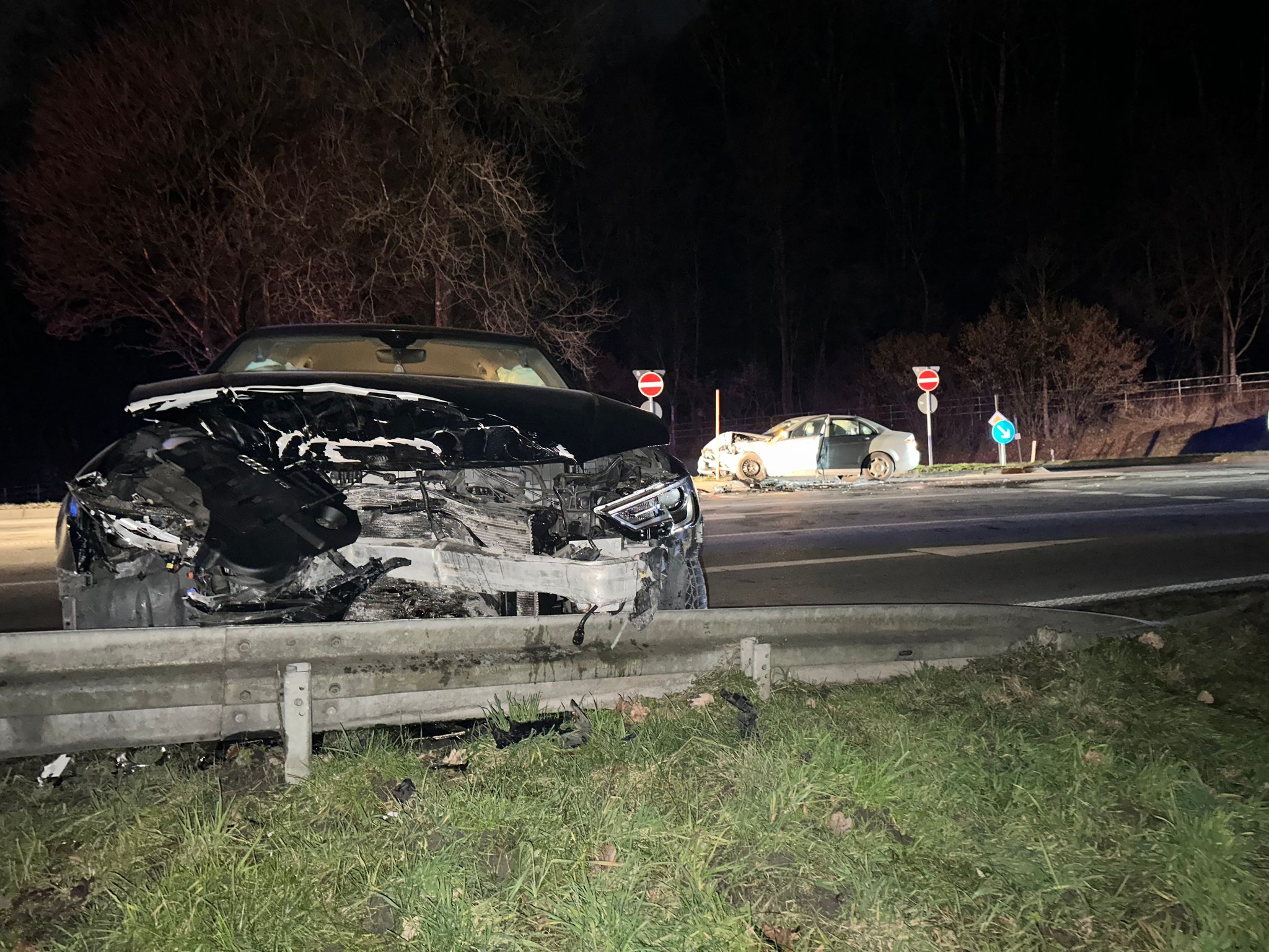 Unfall bei B 30 Auffahrt Ravensburg B 32 komplett gesperrt