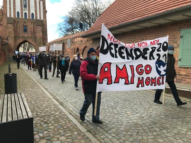 Friedensdemo und Menschenkette in Neubrandenburg geplant