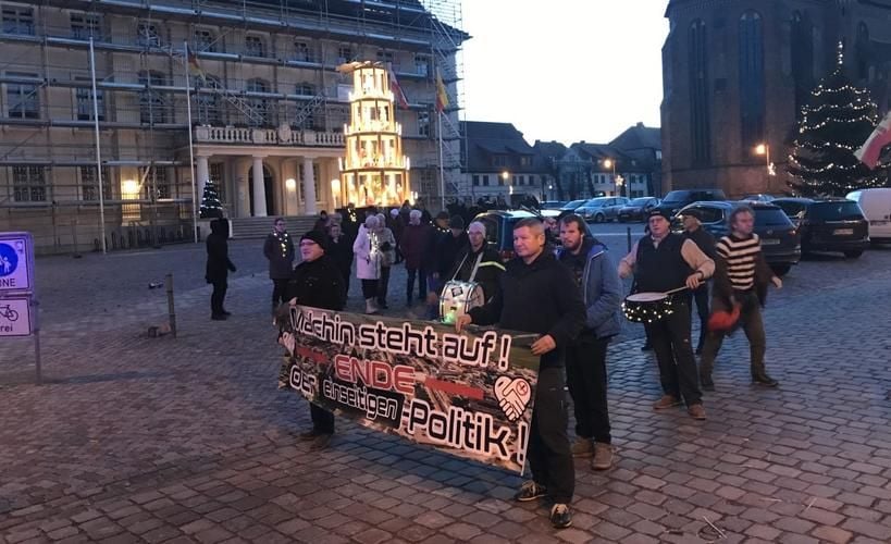 50 Leute demonstrieren am ersten Tag des Jahres in Malchin