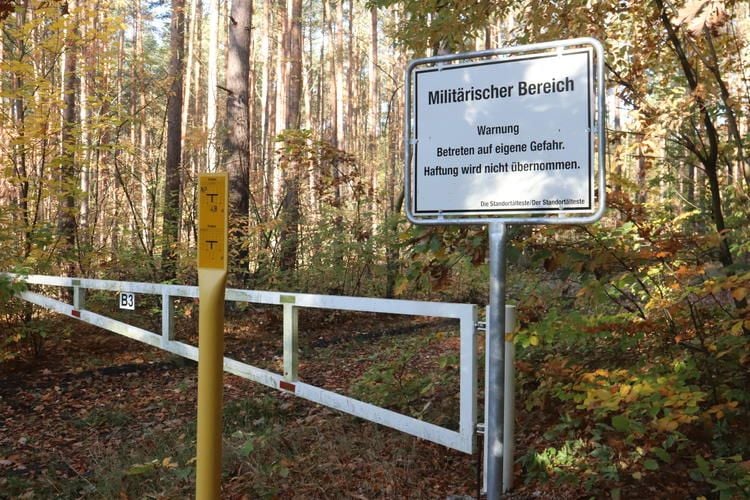 Bundeswehr breitet sich im Wald aus – Pilzsammler fühlt sich eingeschränkt