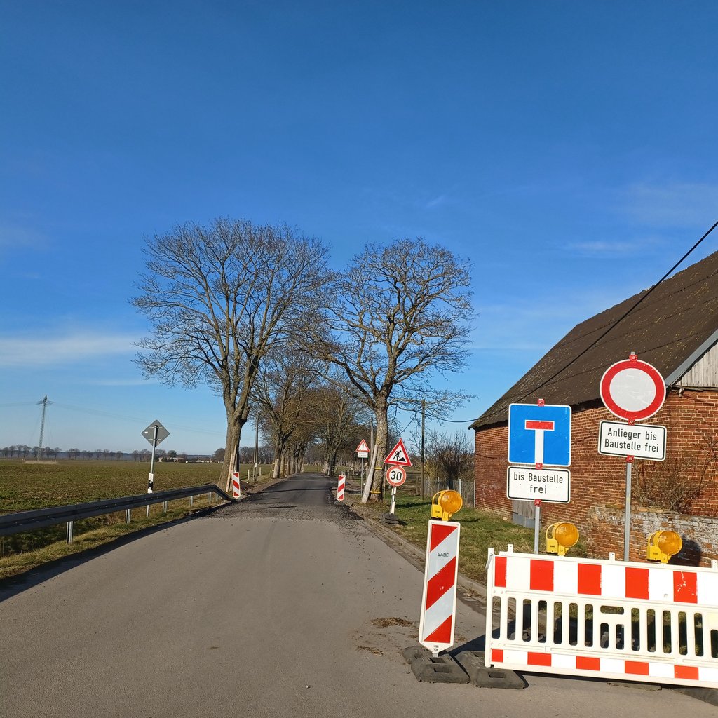 Damm samt Kreisstraße bei Bargischow soll im Herbst fertig sein