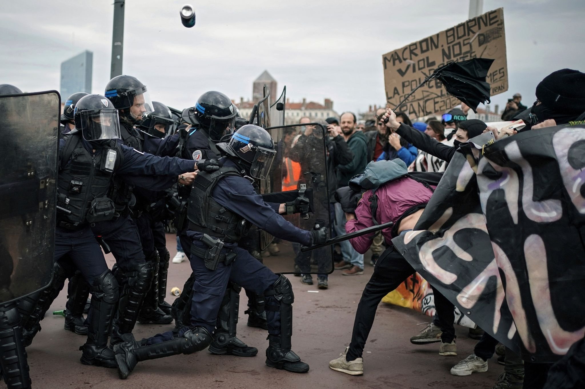 Rentenproteste: Wie kommt Frankreich da wieder raus?