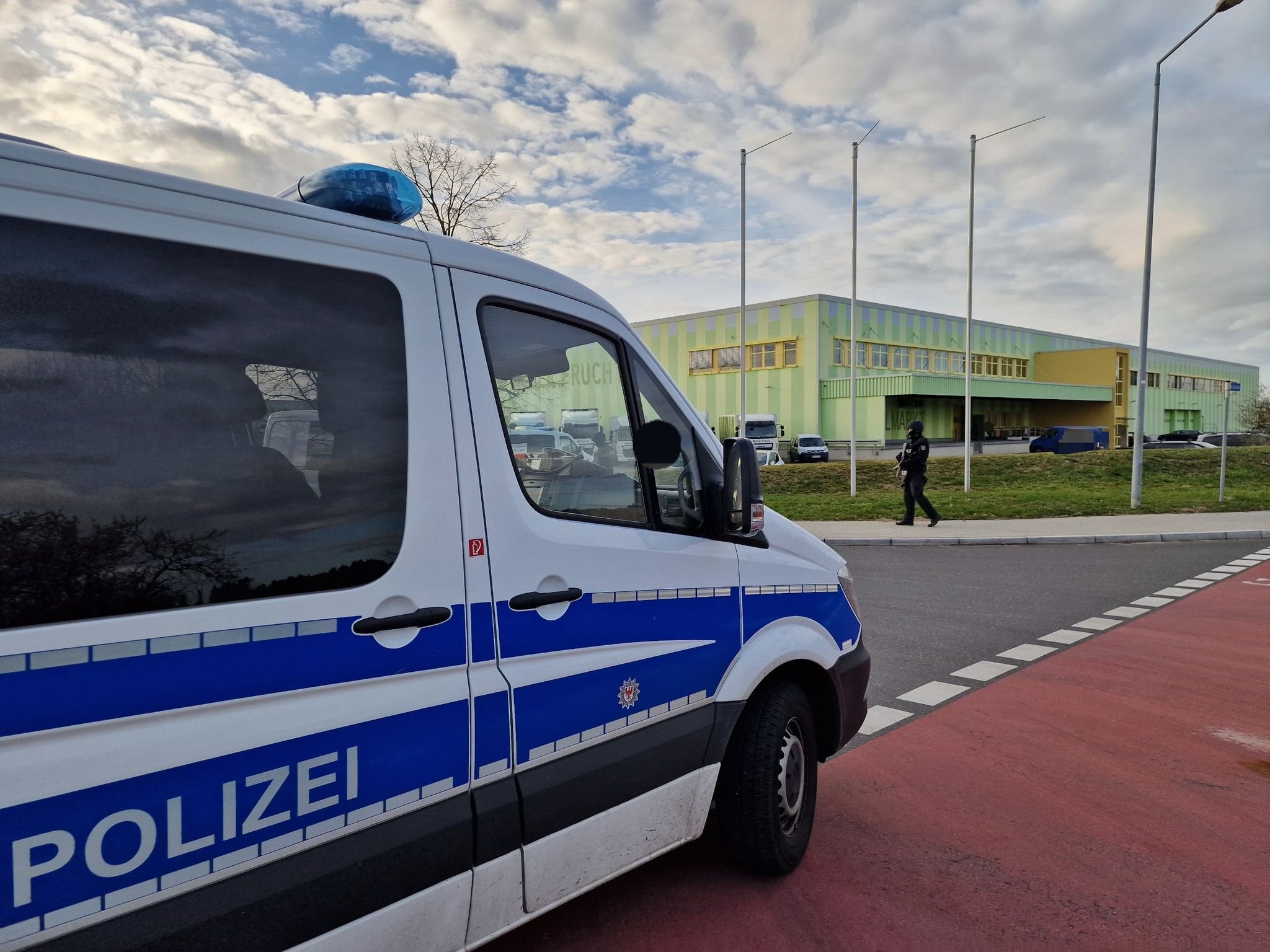 Polizeieinsatz bei Obsthändler in Groß Kreutz