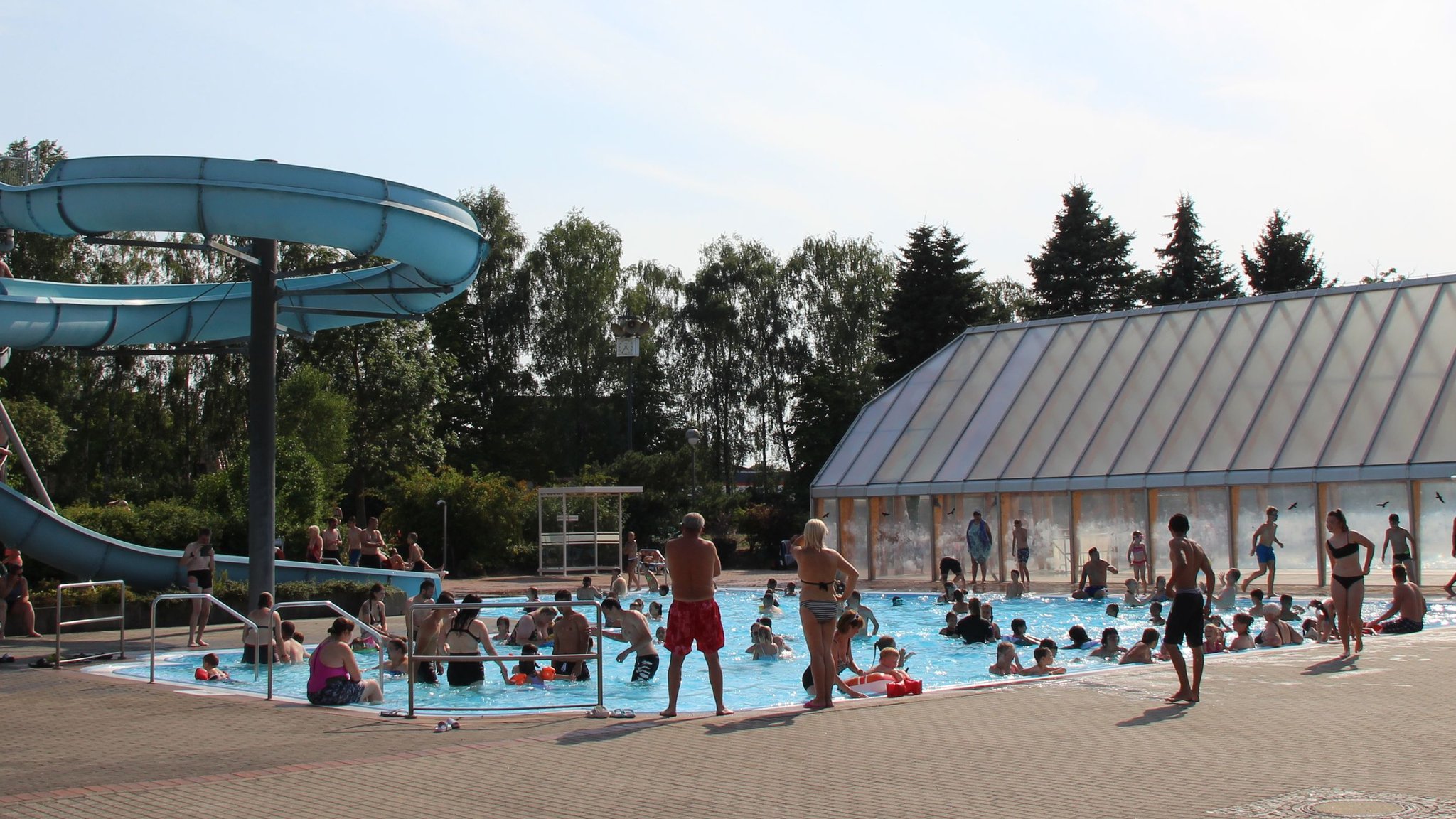 Friedland verdoppelt Eintrittspreise für sein Freibad