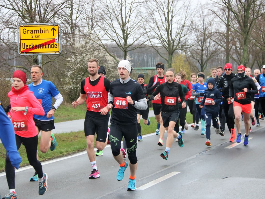 Favoriten siegen beim Haffmarathon