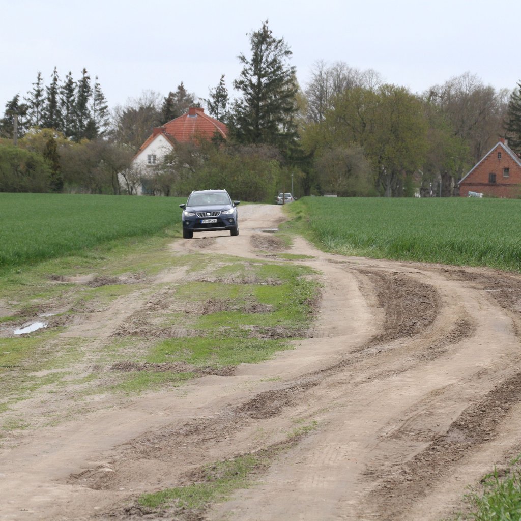 Dörfer bei Völschow klagen über Ausweich-Verkehr von der B 110