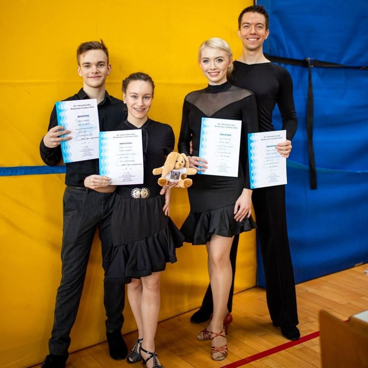 Tanzschule No.10 feiert erfolgreiche Tänzer